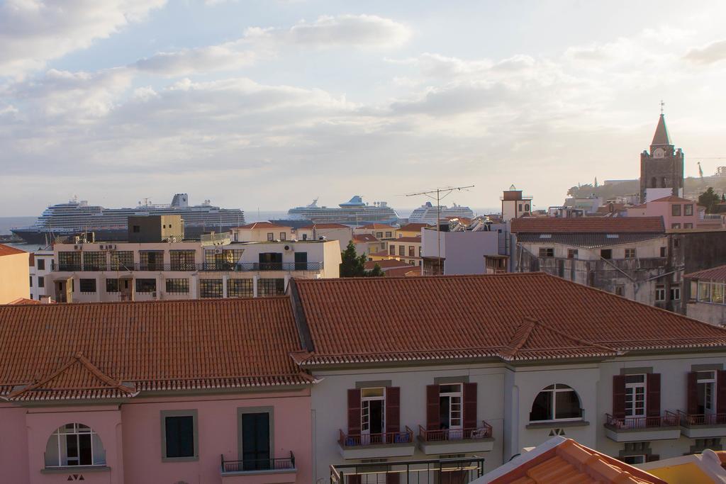 Five Design Rooftop By Storytellers Funchal  Luaran gambar
