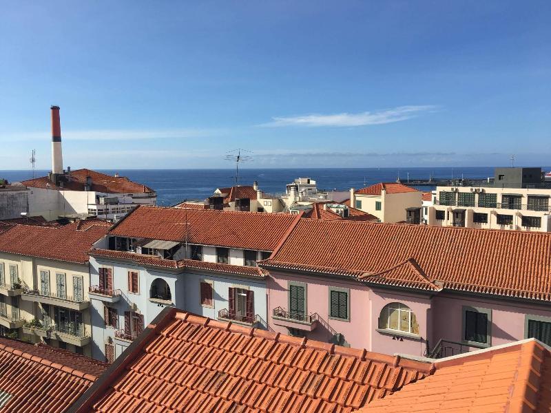 Five Design Rooftop By Storytellers Funchal  Luaran gambar